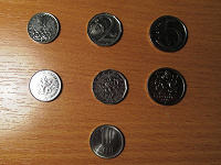 Отдается в дар Румынские и чешские монетки