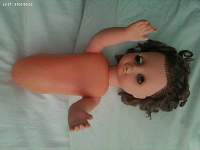 Отдается в дар поломанная (без ног) немецкая кукла.