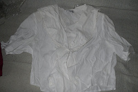 Отдается в дар блузка белая нарядная