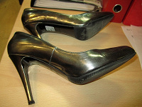 Отдается в дар Женские туфли Nando Muzi — ноги бы сузить :)