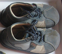 Отдается в дар Детская обувь 22-24 размера