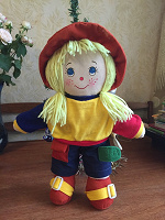 Отдается в дар Мягкая кукла из Андорры.