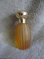 Отдается в дар Полфлакона туалетной воды ANNICK GOUTAL