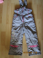 Отдается в дар Детский полукомбинезон ( штаны), для девочки, на осень-весну Kiko размер 98.