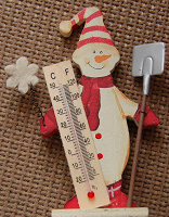 Отдается в дар Снеговик с термометром