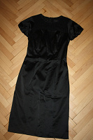 Отдается в дар Платье черное, размер 42