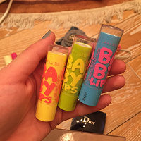 Отдается в дар Гигиеническая помада 3 шт Maybelline baby lips