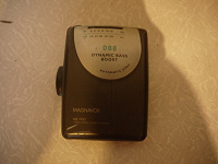 Отдается в дар Кассетный плеер Philips Magnavox с радио