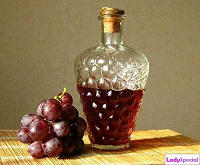 Отдается в дар 4 литра домашнего виноградного уксуса