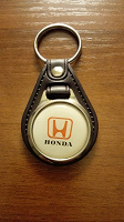 Отдается в дар Брелок Honda