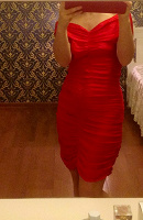 Отдается в дар Нарядное платье красное