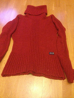 Отдается в дар Бордовый шерстяной свитер GAP