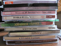 Отдается в дар CD диски разные