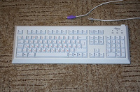 Отдается в дар Легендарная клавиатура PC/2 Fujitsu-Siemens KBPC SX
