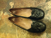Отдается в дар Черные женские летние туфли, 38 р-р