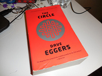 Отдается в дар Книга на английском: Dave Eggers «The Circle»