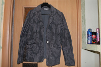 Отдается в дар Красивый женский пиджак 48-50 размера