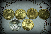 Отдается в дар Монеты 10-рублевые серии ГВС + одна заблудшая двушка