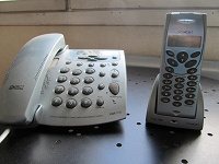 Отдается в дар Телефон с радиотрубкой Voxtel Profi 7250