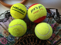 Отдается в дар *Мячи теннисные