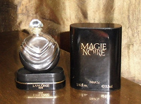 Отдается в дар духи Magie Noire — флакон в коллекцию