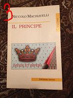 Отдается в дар Словари и книжка на итал.языке