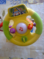 Отдается в дар Музыкальный руль малышу.