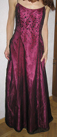 Отдается в дар Шикарное розовое платье Morgan -смотрите несколько фото на мне))