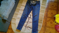 Отдается в дар джинсы женские