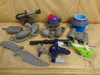 Отдается в дар пластиковые игрушки для игры в войнушку