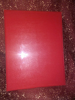 Отдается в дар Папка формата А4. Красная