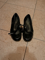 Отдается в дар Балетки Sketchers 37