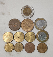 Отдается в дар Монеты и жетоны разных стран