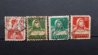 Отдается в дар Ранние стандартные марки Швейцарии.