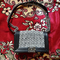 Отдается в дар Небольшая женская сумочка под Chanel