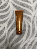 Отдается в дар Автозагар clarins