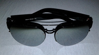 Отдается в дар Черные зеркальные солнечные очки, состоянин новых, выгуляны от силы 1-2 раза.