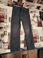 Отдается в дар Темные джинсы на 5 лет