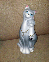 Отдается в дар статуэтка «Влюбленные кошки»