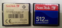 Отдается в дар Карты памяти формата compact flash на 512Мб