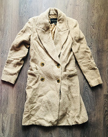 Отдается в дар Женское пальто Massimo Dutti.