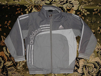 Отдается в дар Ветровка мальчику, Adidas