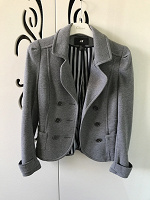 Отдается в дар Женский жакет H&M