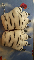 Отдается в дар Лапки-перчатки белого тигра