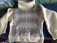 Отдается в дар Чистошерстяной свитер рукодельницам