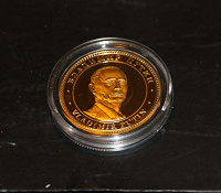 Отдается в дар Сувенирная монета «Владимир Путин»