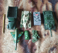 Отдается в дар Военная техника пластик