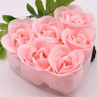 Отдается в дар Бутоны роз ароматизированные косметические для принятия ванн. RENI Франция