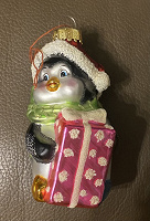 Отдается в дар Ёлочная игрушка — пингвин