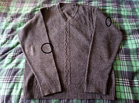 Отдается в дар мужской свитер